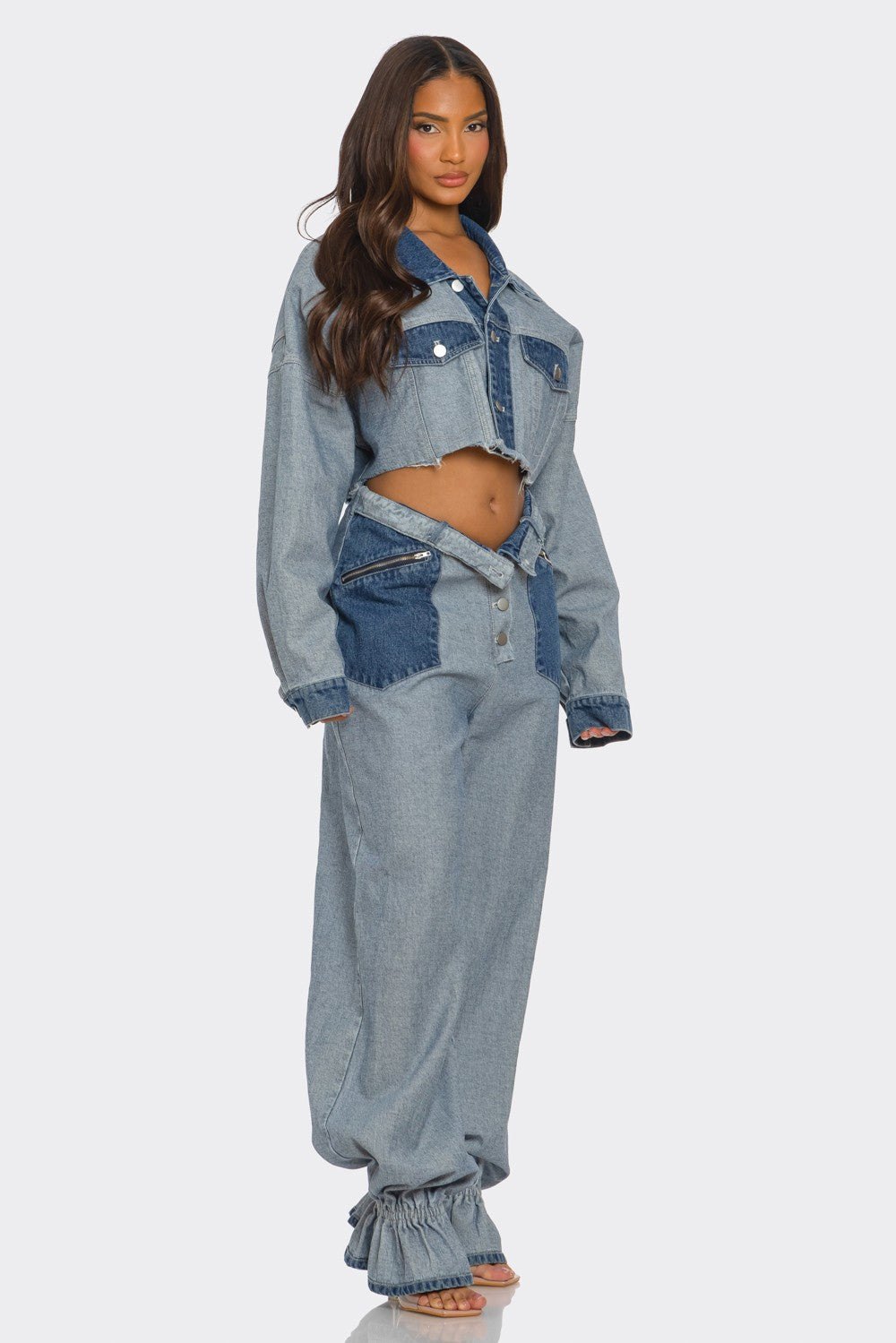 Trendy Two Tone Cropped Contrast Denim Jeans and Cropped Top Set