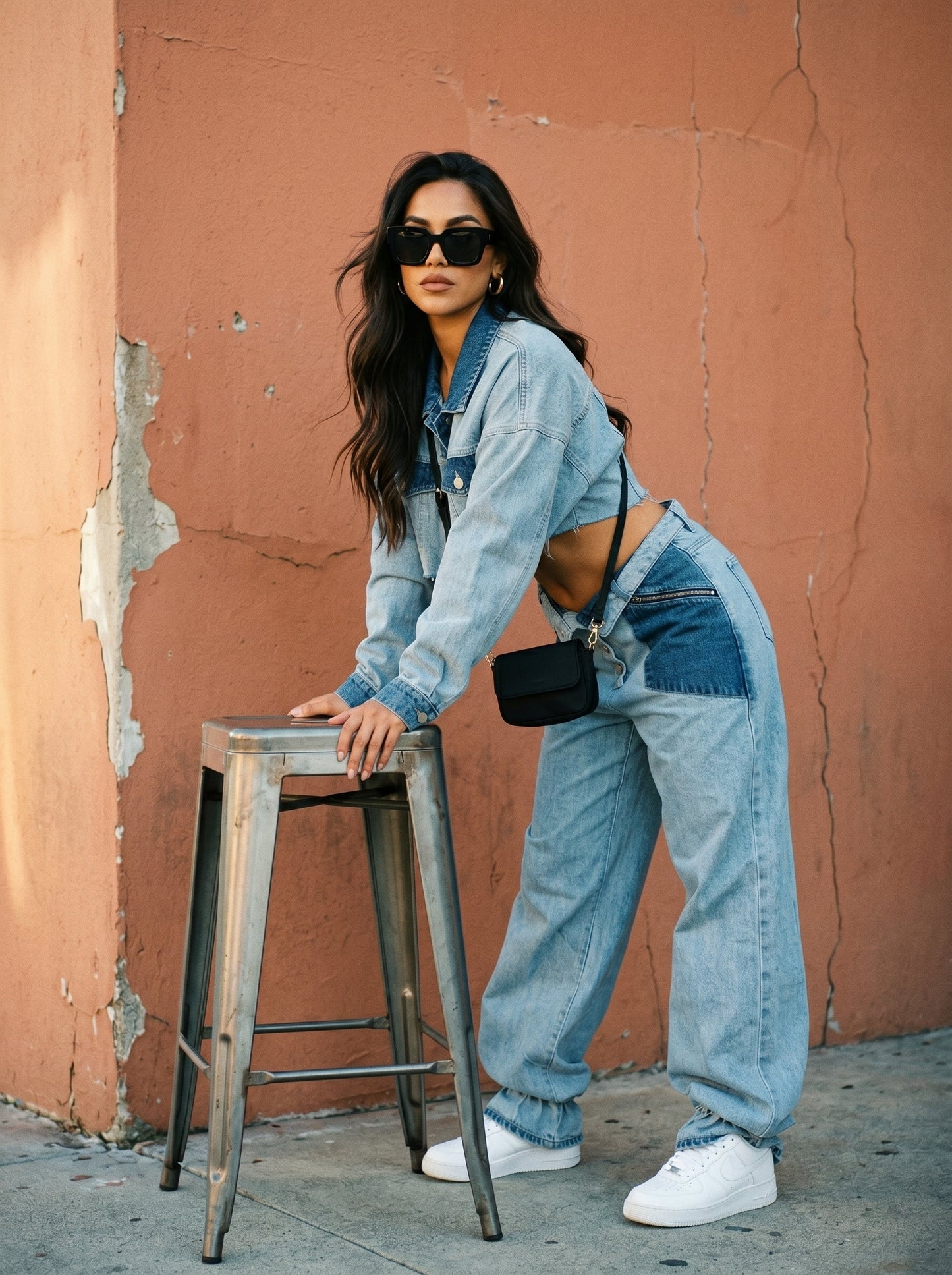 Trendy Two Tone Cropped Contrast Denim Jeans and Cropped Top Set