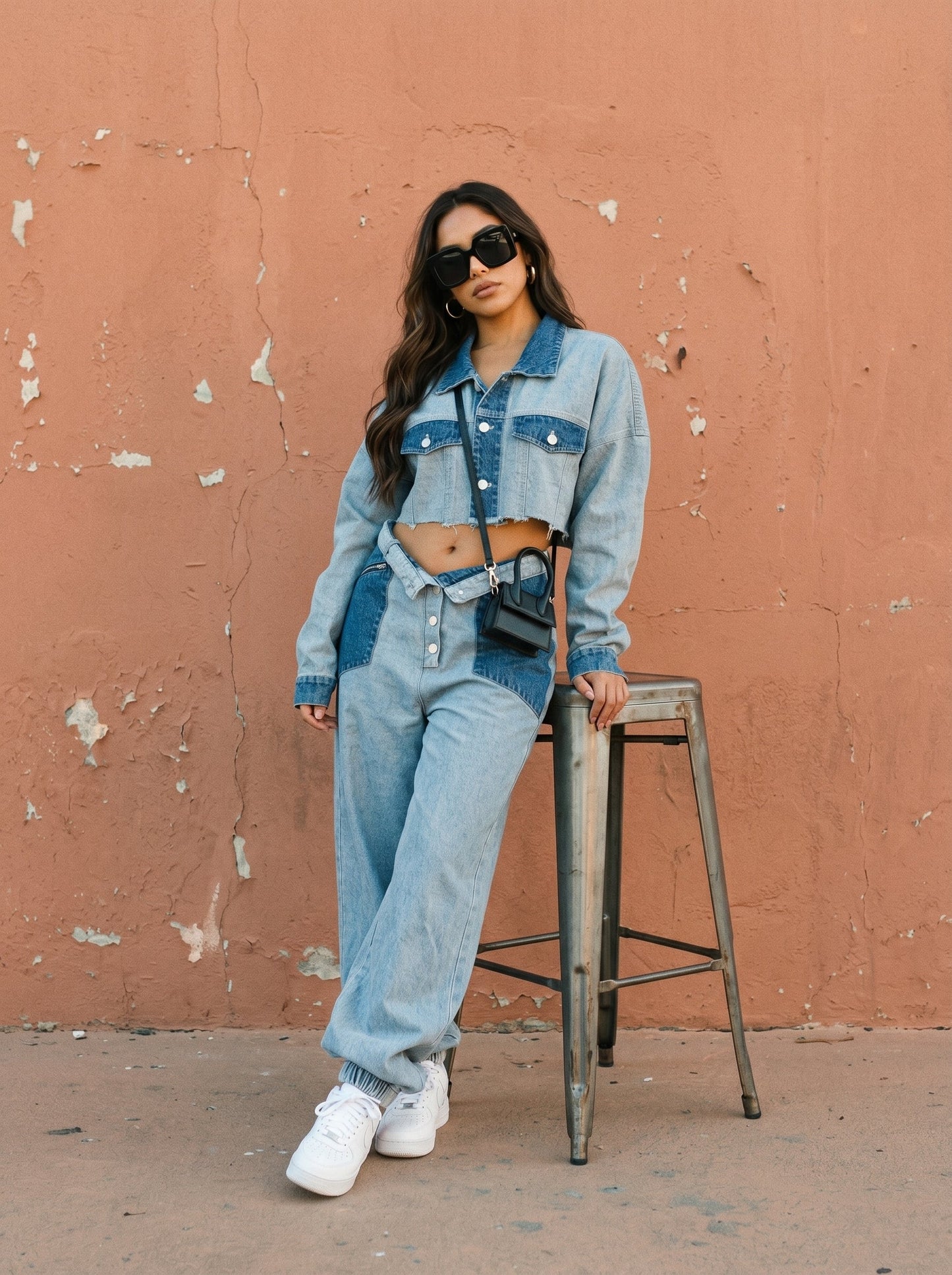 Trendy Two Tone Cropped Contrast Denim Jeans and Cropped Top Set